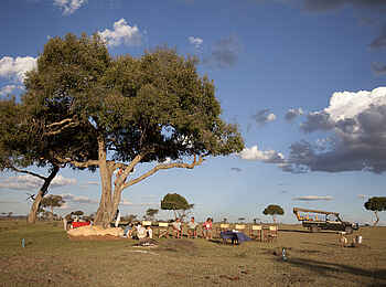 Serian The Original Camp: Siesta im Busch