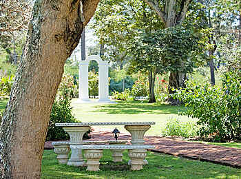 The Manor at Ngorongoro: Gepflegte Gartenanlage