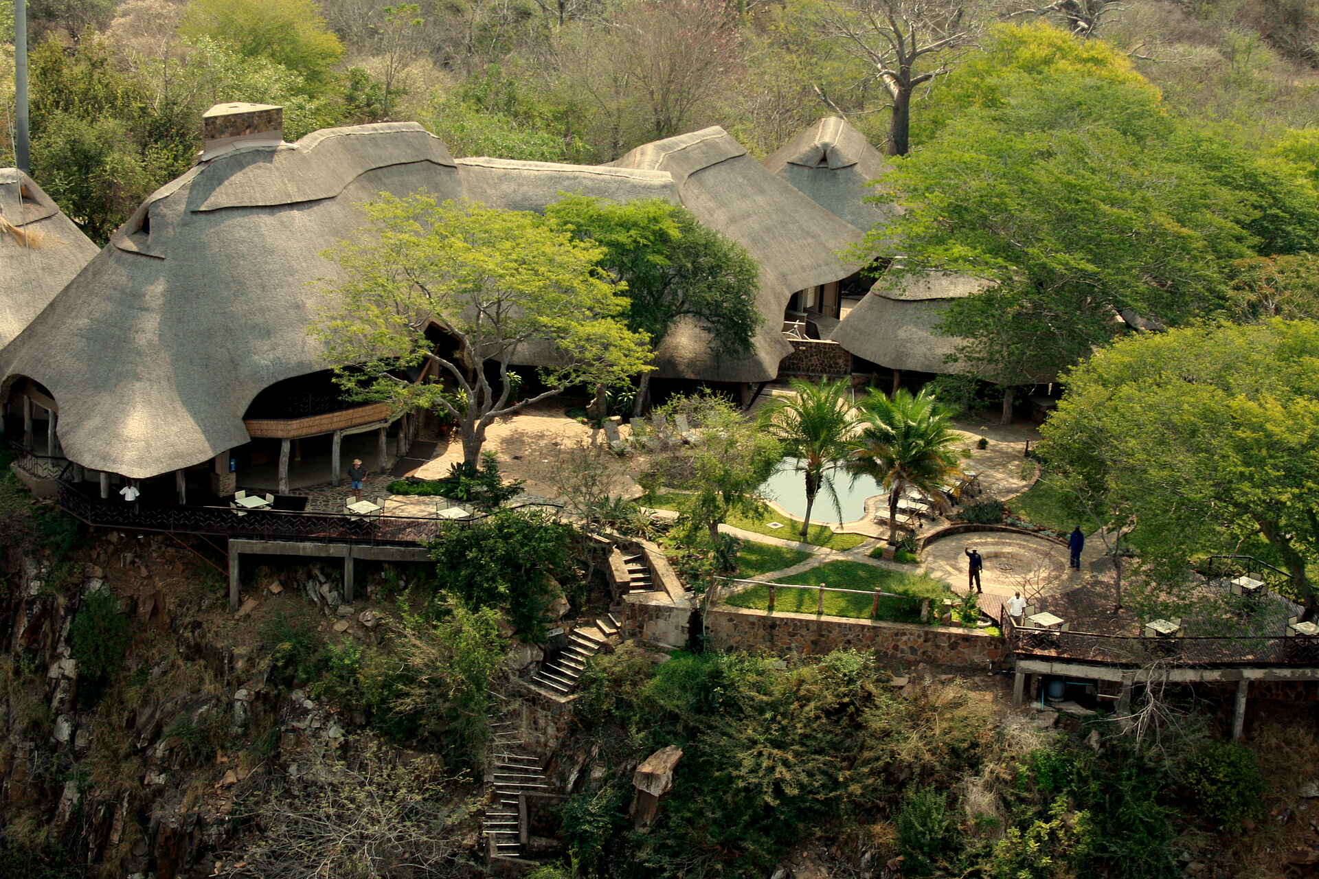 Chilo Gorge Safari Lodge: Lufbild vom Haupgebäude
