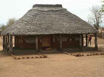 Chilo Gorge Safari Lodge: Traditionells Haus Chilo Gorge Safari Lodge: Traditionells Haus