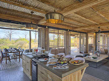 Jabali Private House: Frühstücksbuffet