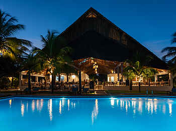 Kisiwa on the Beach: Pool