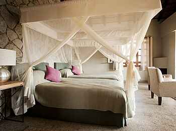 Kitela Lodge: Seitenansicht der Twinbetten