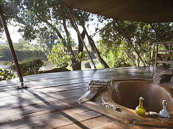 Ngare Serian Camp: Badewanne auf dem privaten Deck