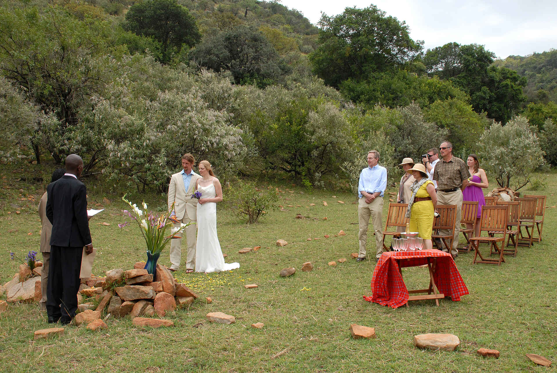 Wedding, Saruni Mara Camp, Masai Mara, Safari Camp, Saruni, Braut, Bräutigam, Brautleute, Hochzeit, Honeymoon, Trauung, Zeremonie, afrikarma, afrikarma safaris, afrikarma.de