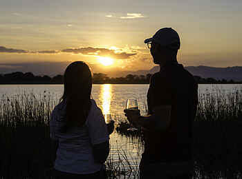 Kuthengo Camp: Sundowner Kuthengo Camp: Sundowner