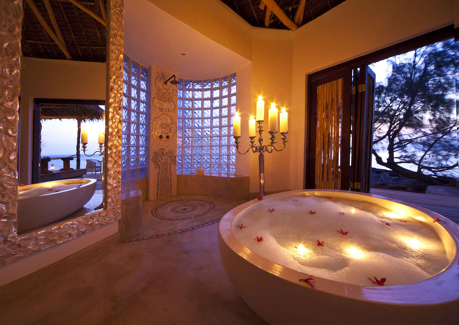 Azura Quilalea: Badezimmer in der Villa Quilalea Azura Quilalea: Badezimmer in der Villa Quilalea