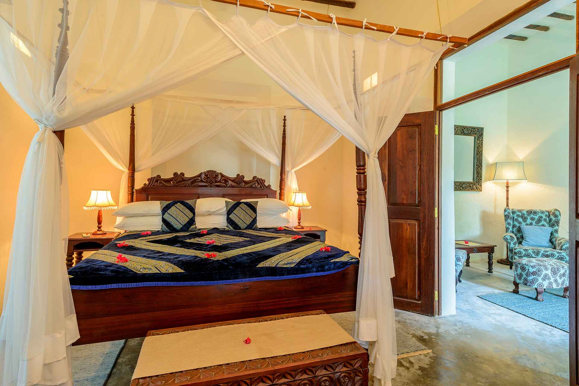historisches zimmer, ibo island lodge, ilha do ibo, lounge, mosambik, schlafbereich, zimmer kixewa, afrikarma, afrikarma safaris, afrikarma safaris - wildnis. hautnah., afrikarma.de