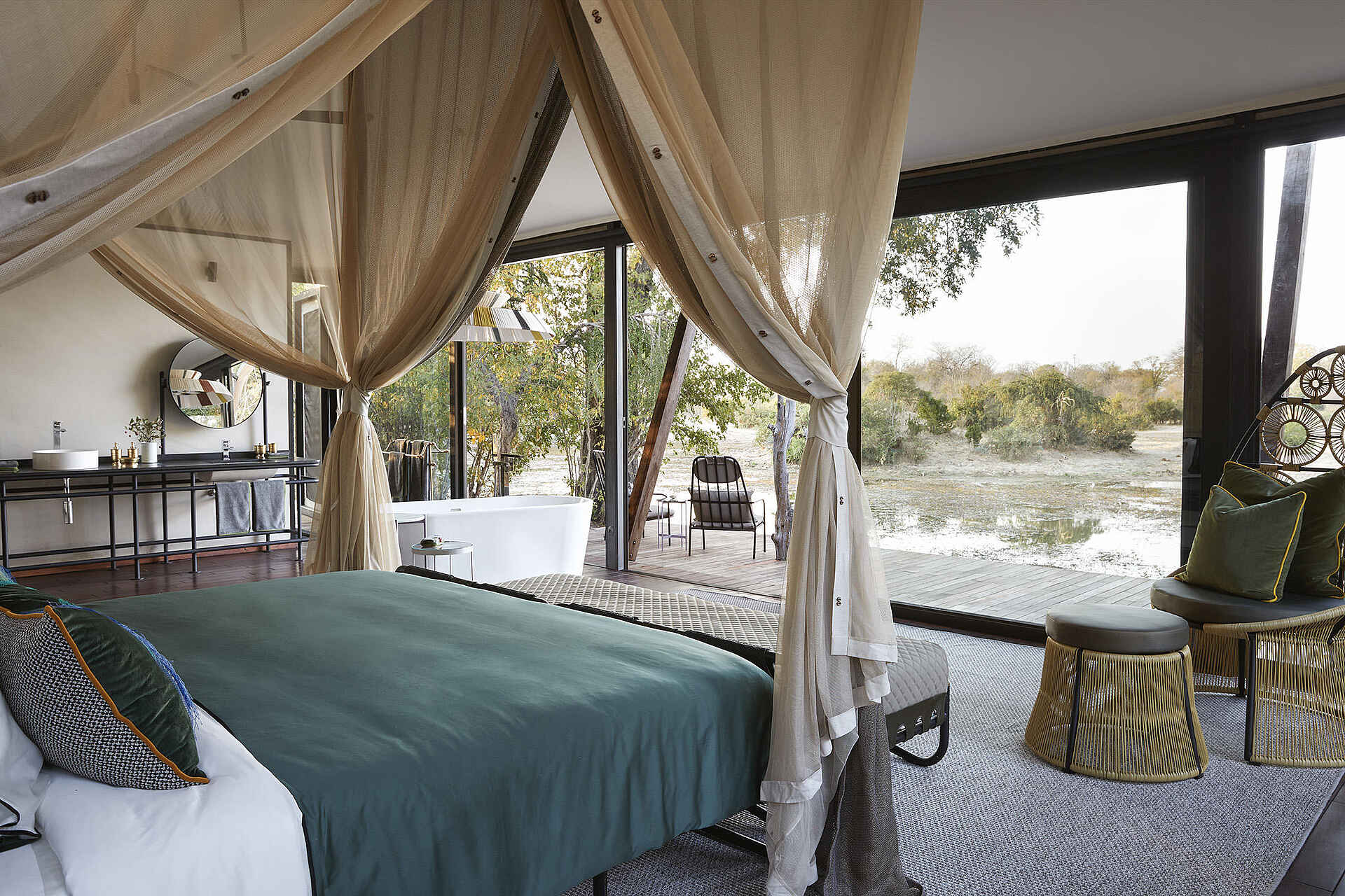 Molori Mashuma Luxury Tented Camp: Premier Tented Suite - Bett