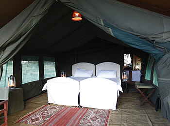 Olaado Camp: Doppelbett Olaado Camp: Doppelbett