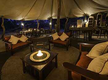 Tena Tena Camp: Sitzgruppe in der Lounge