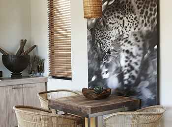 The Olive Exclusive: Caprivi - Esstisch