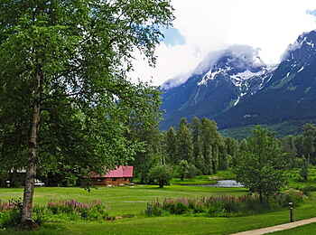 Tweedsmuir Park Lodge: Blick auf die Umgebung der Lodge