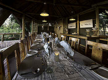 Kwetsani Camp: Esstisch der Lodge Kwetsani Camp: Esstisch der Lodge