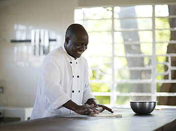 Richards River Camp: Servicemitglied backt Richards River Camp: Servicemitglied backt