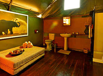 Bomani Tented Lodge: Ausstattung des Badezimmers