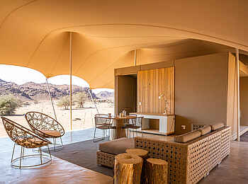 Hoanib Skeleton Coast Camp: Familytent Terrasse