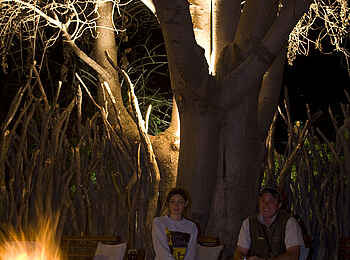 Okonjima Plains Camp: Feuerstelle Okonjima Plains Camp: Feuerstelle