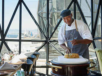 The Silo: Sunday Roast im The Granary Café