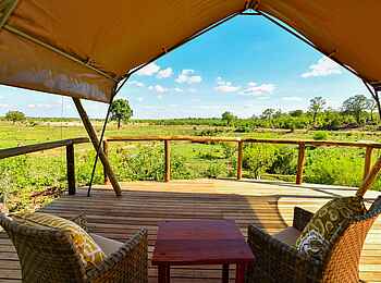 Deteema Springs Camp: Private Veranda