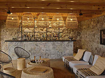 Namiri Plains Camp: Die Bar