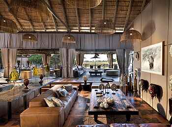 Atzaro Okavango: Gemütliche Lounge