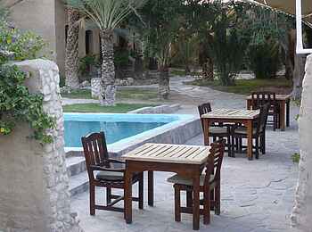 Fort Sesfontein: Die Poolmöbel