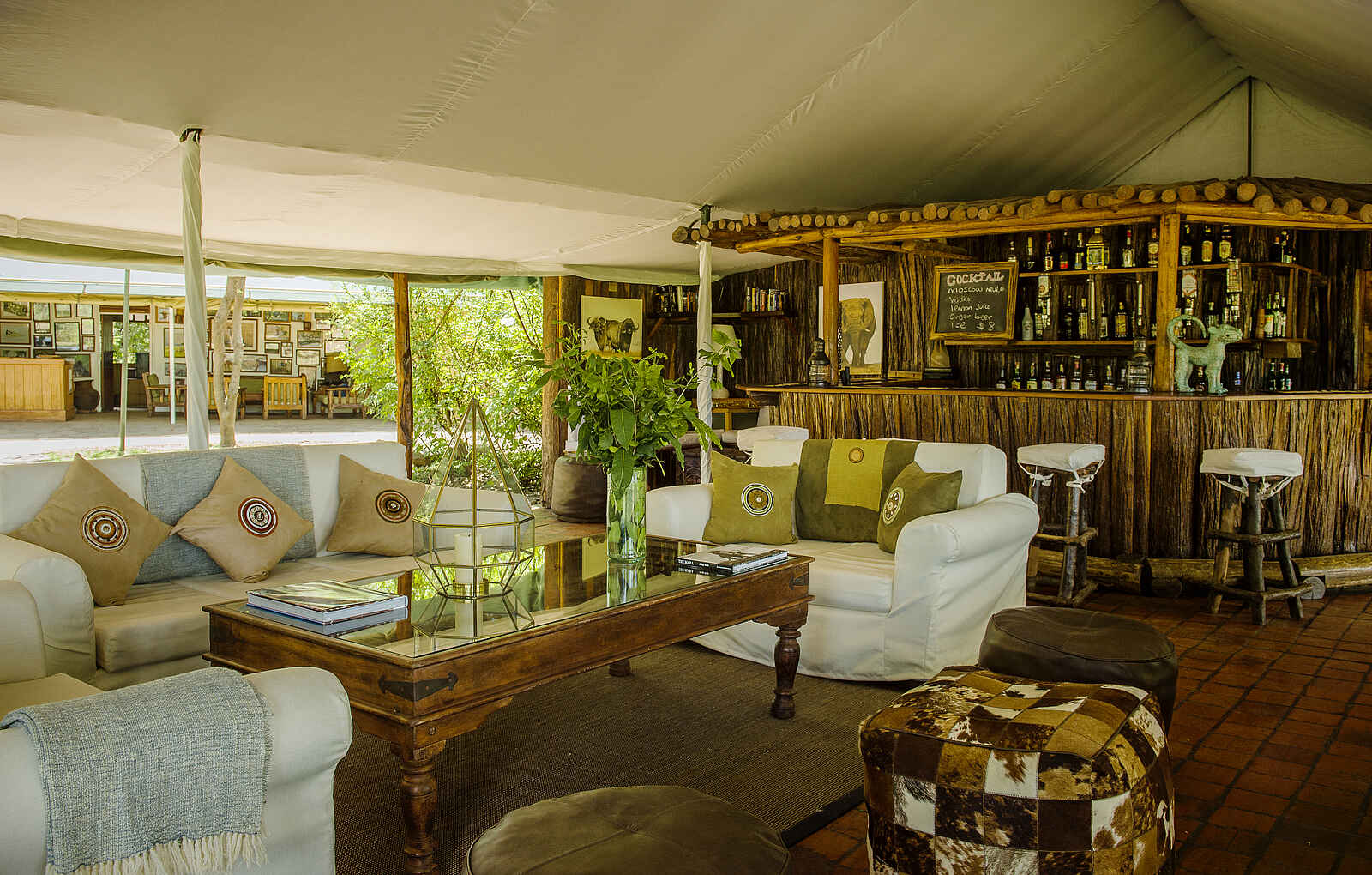 Little Governors' Camp: Lounge und Bar Little Governors' Camp: Lounge und Bar