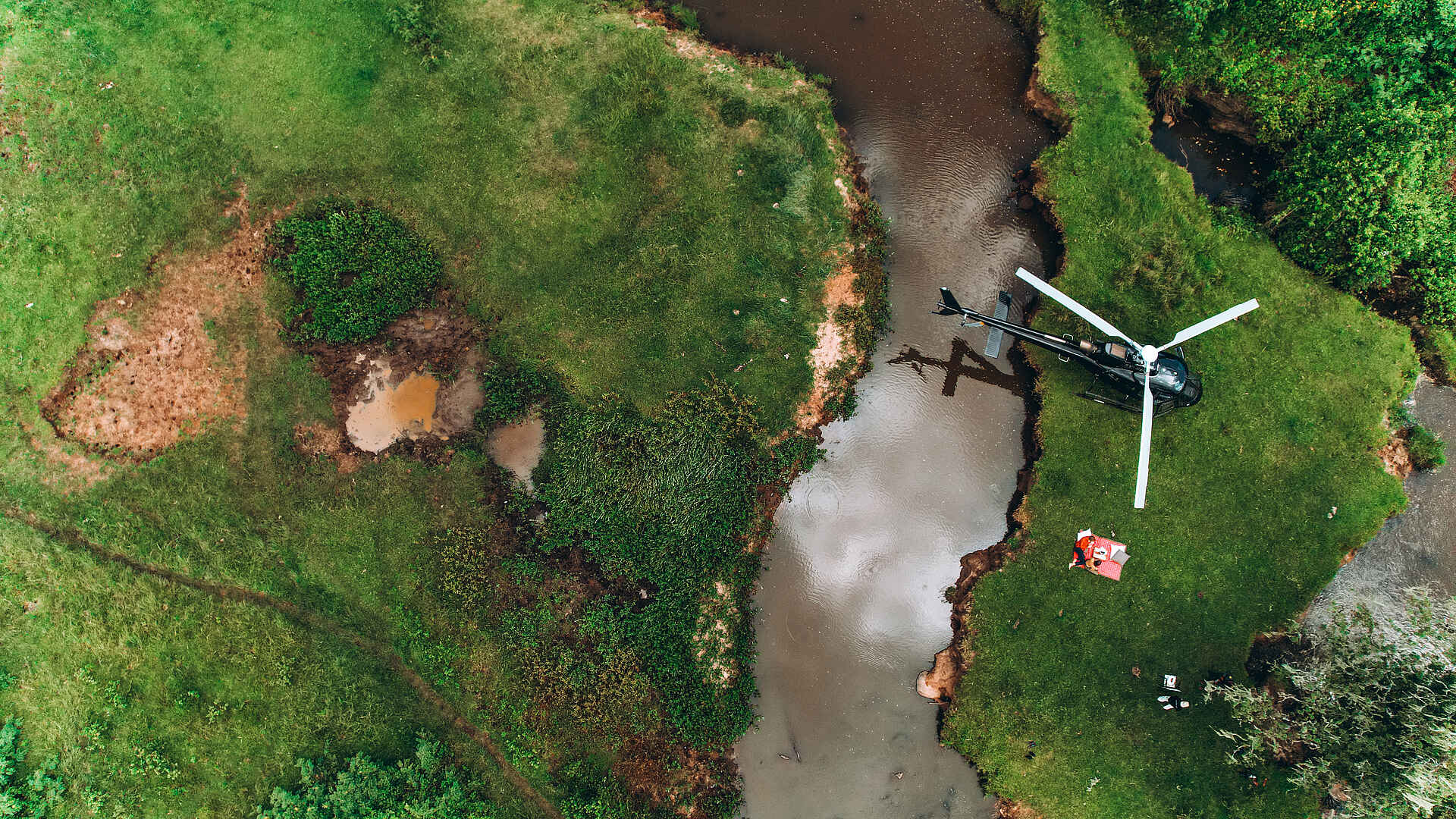Loirien Mara Villas: Pause während Helikopterrundflug Loirien Mara Villas: Pause während Helikopterrundflug