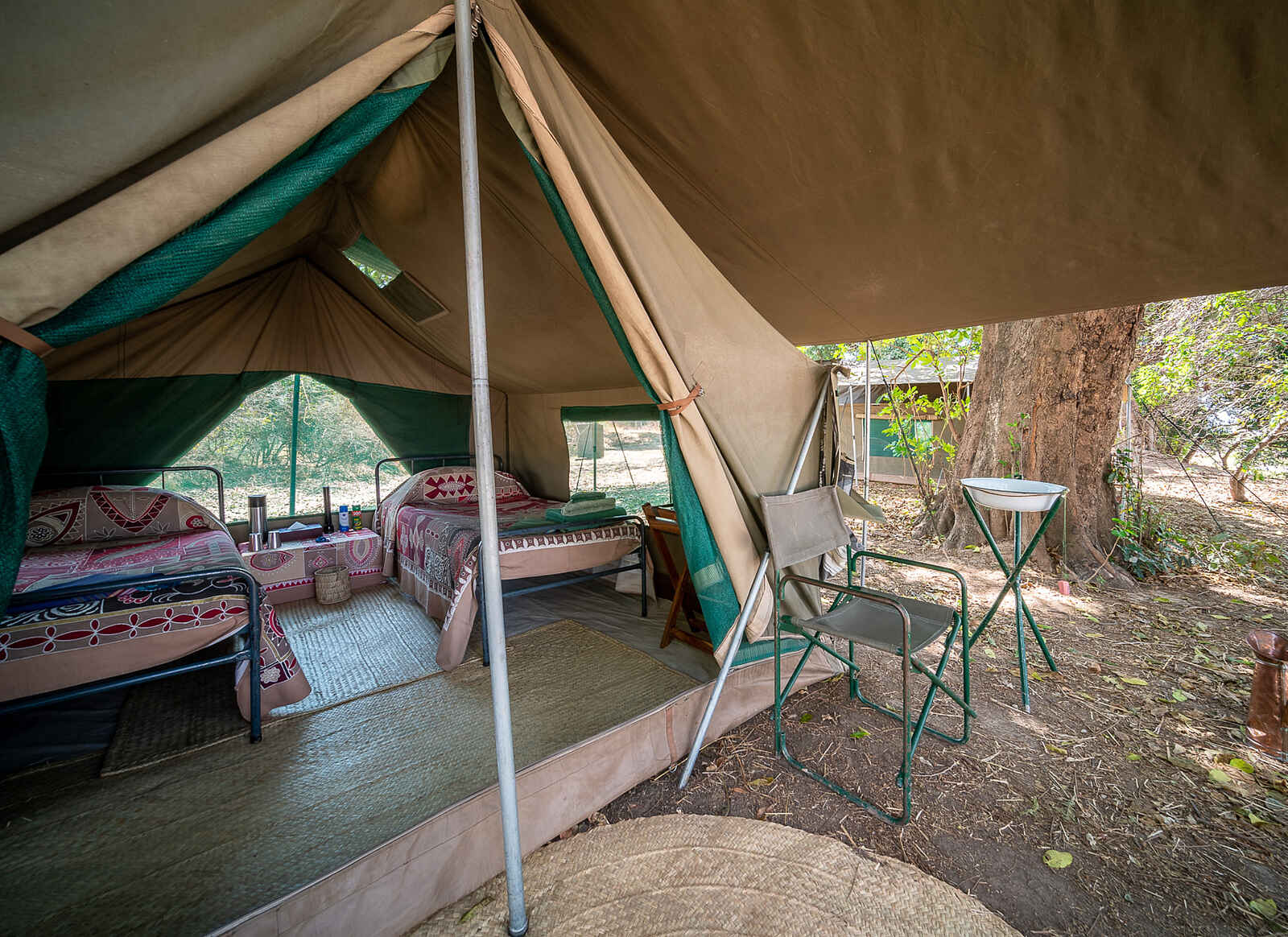 Mobile Walking Safari: Blick in ein Gästezelt Mobile Walking Safari: Blick in ein Gästezelt