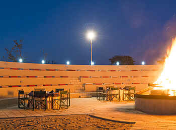 David Livingstone Safari Lodge: Großes Boma-Feuer David Livingstone Safari Lodge: Großes Boma-Feuer