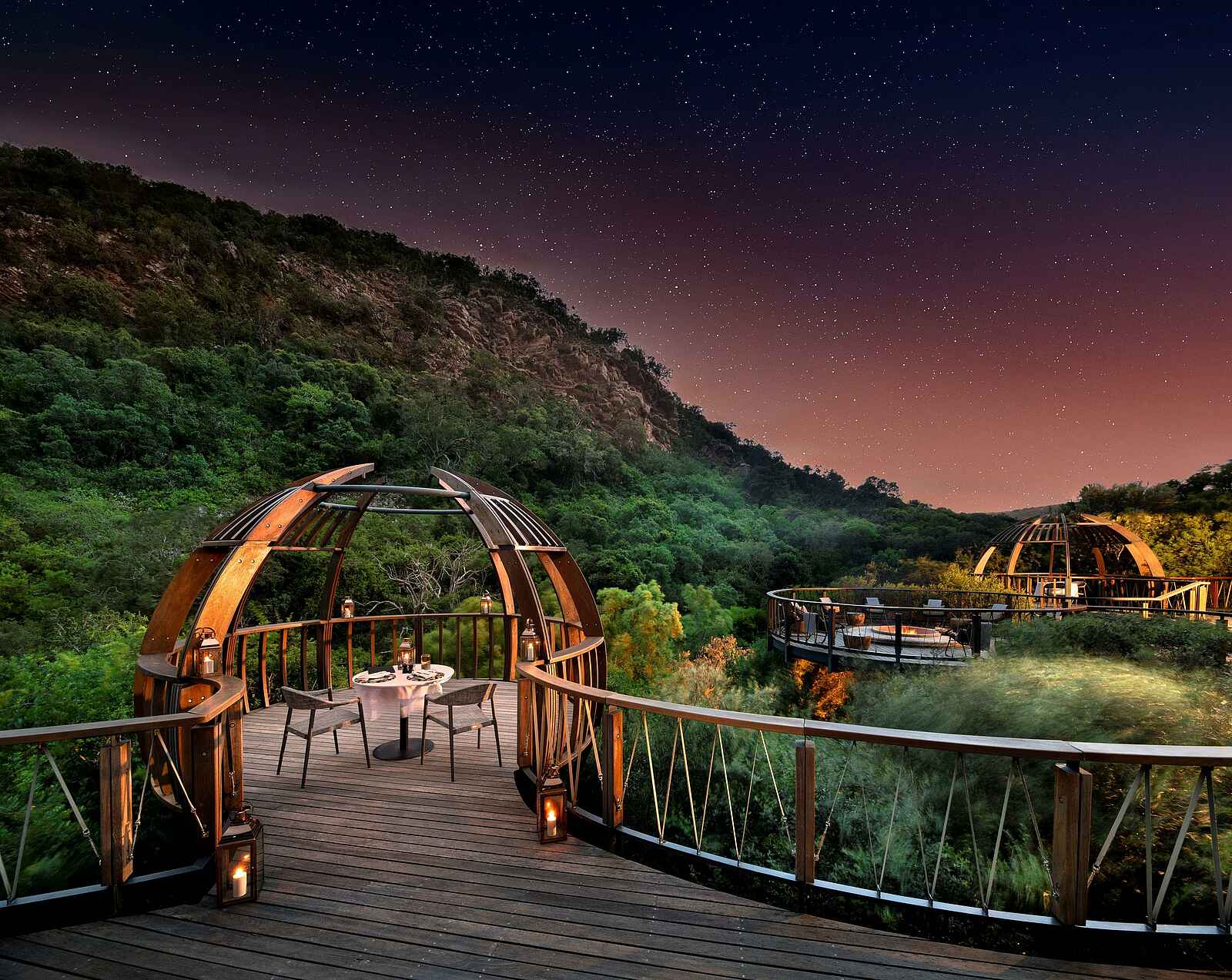 Eagles Crag Lodge: Dinner unter freiem Himmel Eagles Crag Lodge: Dinner unter freiem Himmel