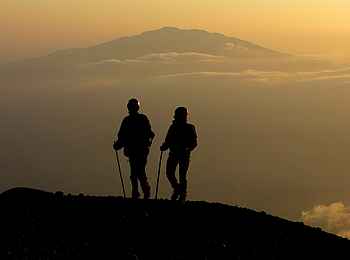 Lake Natron Camp: Sonnenaufgang am Vulkan