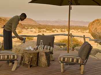 Camp Kipwe: Drinks auf der Terrasse