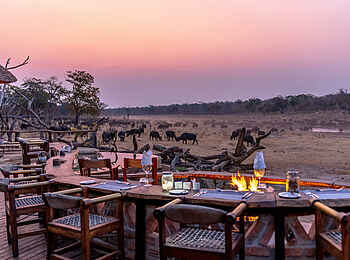 Khulu Bush Camp: Dämmerung Khulu Bush Camp: Dämmerung