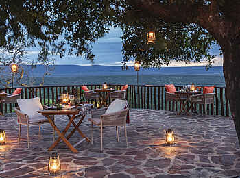 Melia Serengeti Lodge: Das Boma Restaurant am Abend Melia Serengeti Lodge: Das Boma Restaurant am Abend