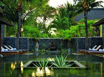 Paradis Beachcomber Golf Resort and Spa: Schattiger Innenhof Paradis Beachcomber Golf Resort and Spa: Schattiger Innenhof