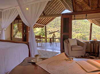 Saruni Mara Camp: Bett und private Lounge im Observatory