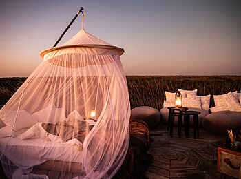 Segera Retreat: Übernachten unter freiem Himmel im Bird Nest