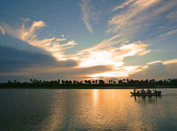Selous Impala Camp: Szenario einer Bootssafari