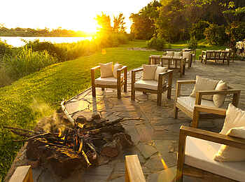 Kanyemba Lodge: Feuerstelle mit Ausblick Kanyemba Lodge: Feuerstelle mit Ausblick