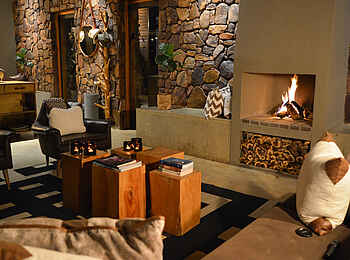 Marataba Mountain Lodge: Kamin Marataba Mountain Lodge: Kamin