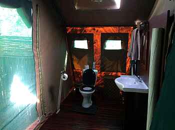 Camp Savuti: Gäste-WC