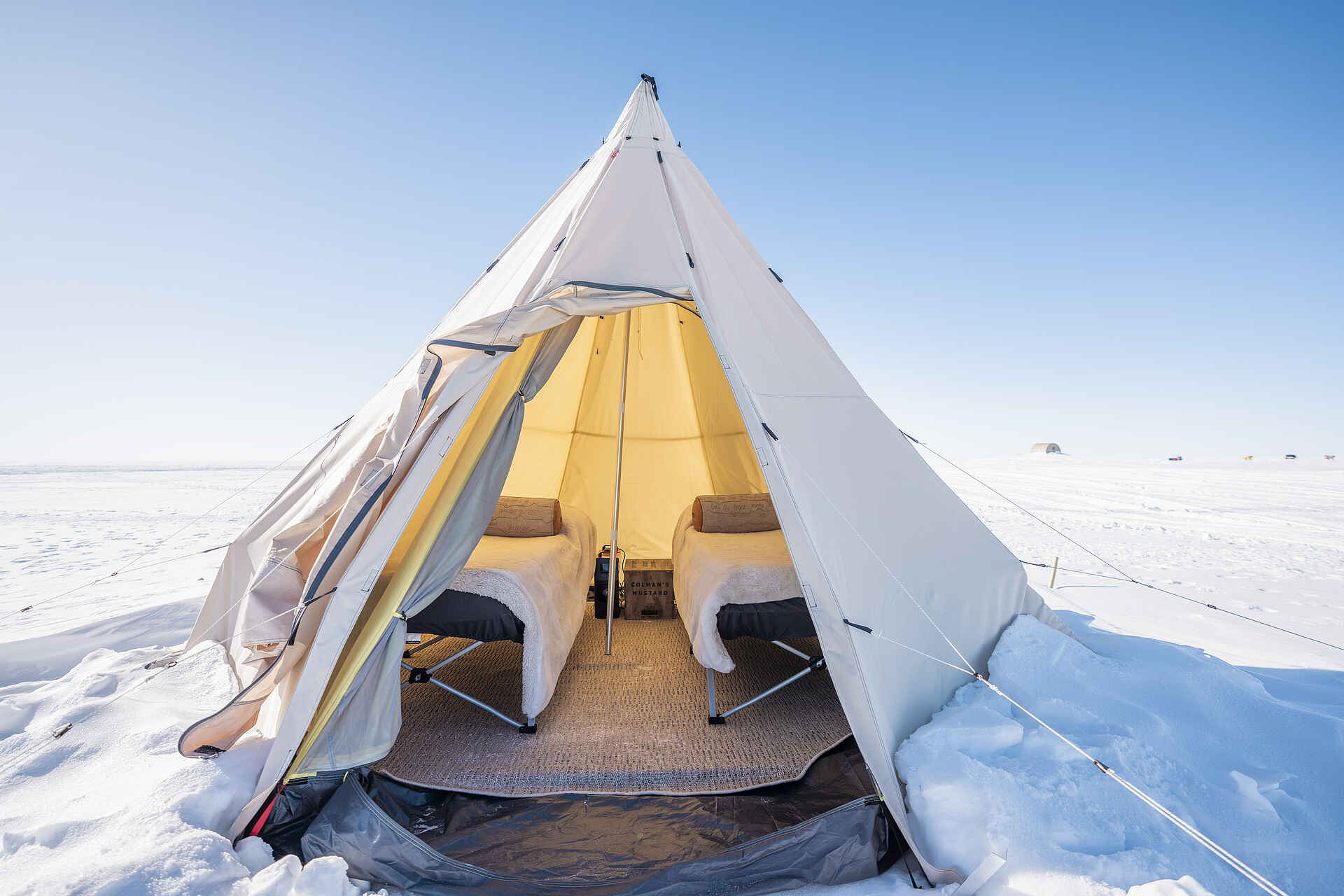 Dixie's Camp: Gästezelt