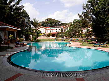 House of Waine: Großer Swimming Pool House of Waine: Großer Swimming Pool