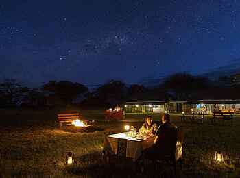 Kaskaz Mara Camp: Candlelight Dinner