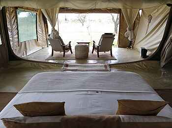 Kicheche Bush Camp: Blick aus dem Inneren eines Gästezelts