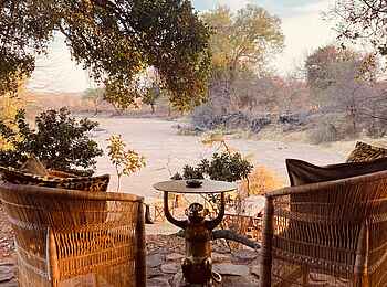 Laba Jongomero Camp: Loungeterrasse