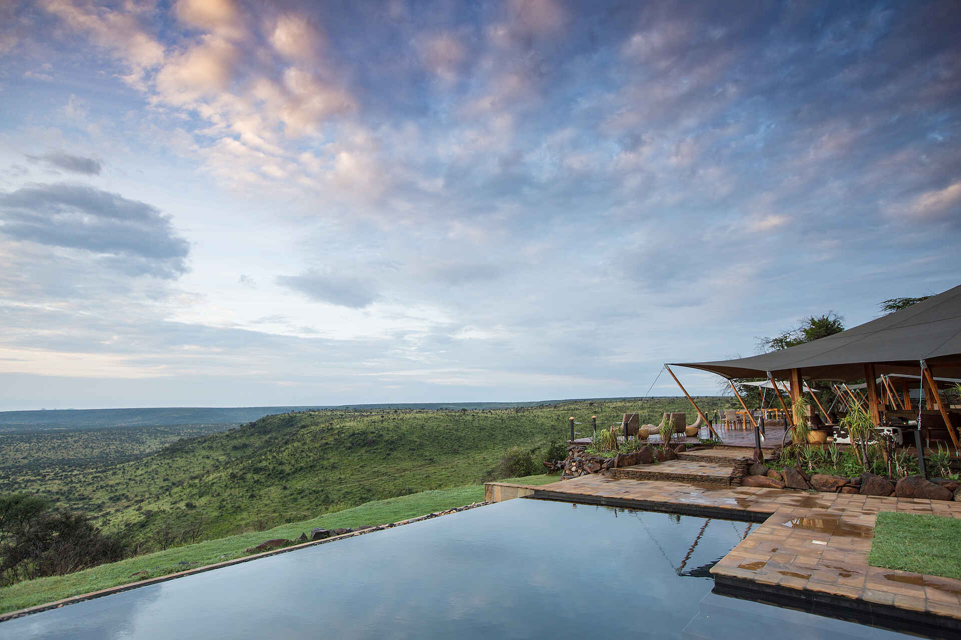 Afrika, Elewana, Kenia, Laikipia, Laikipia-Plateau, Loisaba Conservancy, Loisaba Tented Camp, Safari, Afrikarma, Afrikarma Safaris, Afrikarma Safaris - Wildnis. Hautnah., afrikarma.de, Aussicht, Lounge, Panorama, Pool
