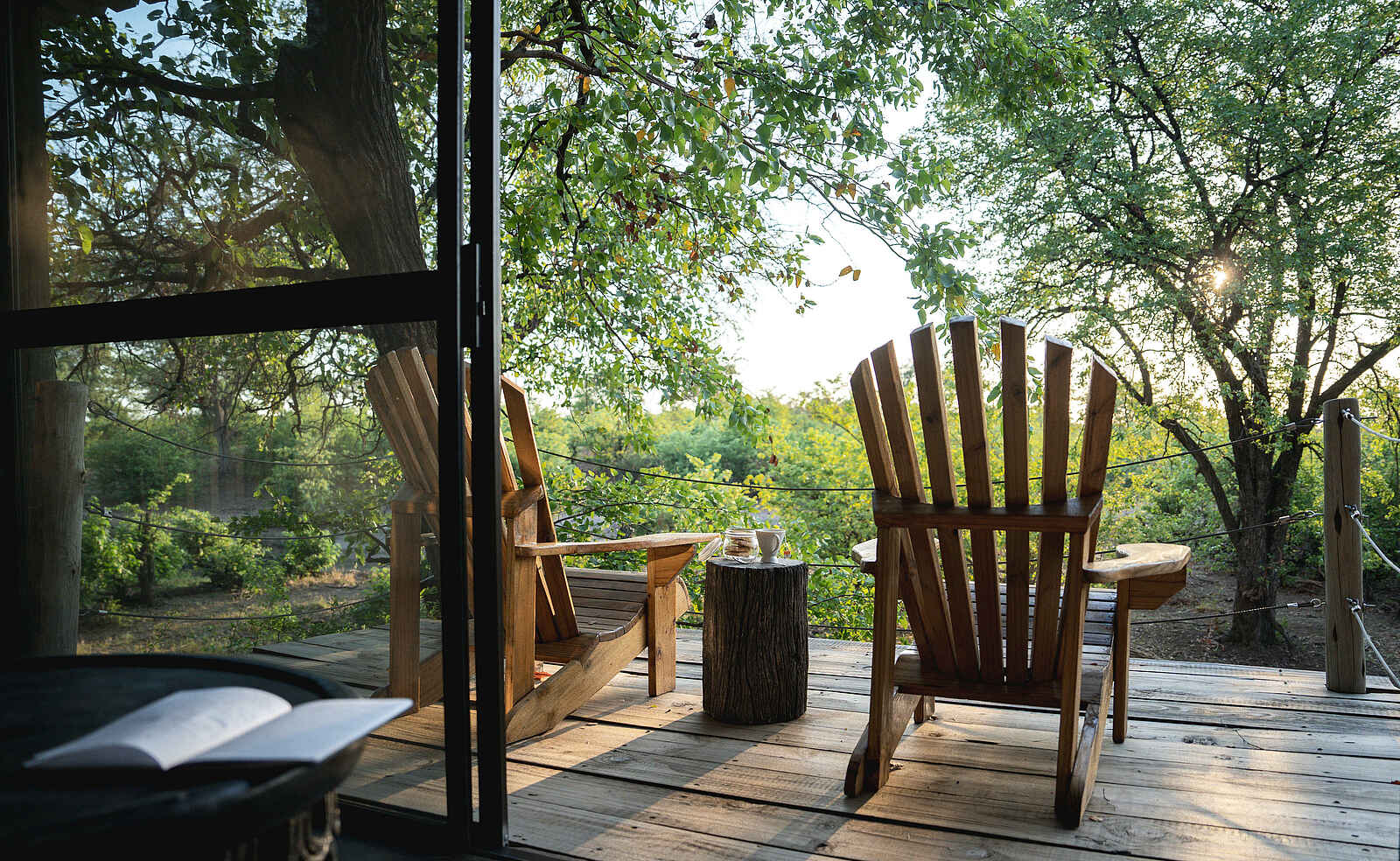 Mashatu Lodge: Veranda Mashatu Lodge: Veranda